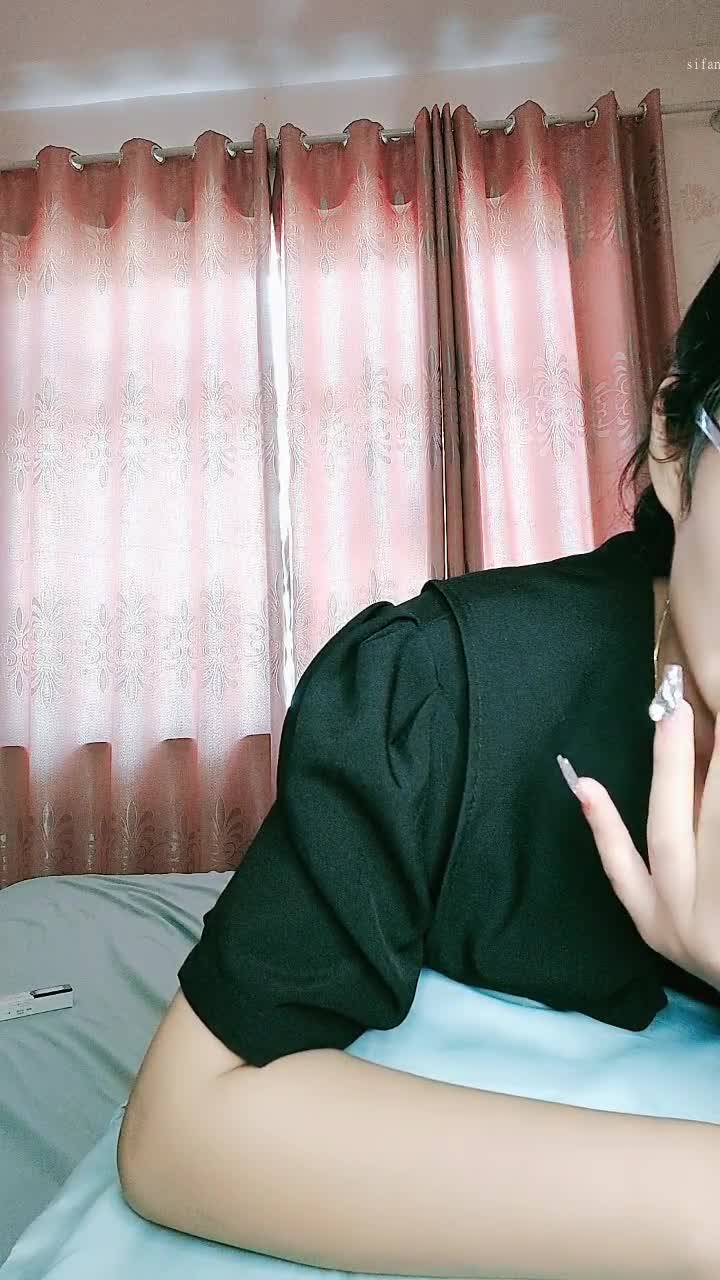  (8)