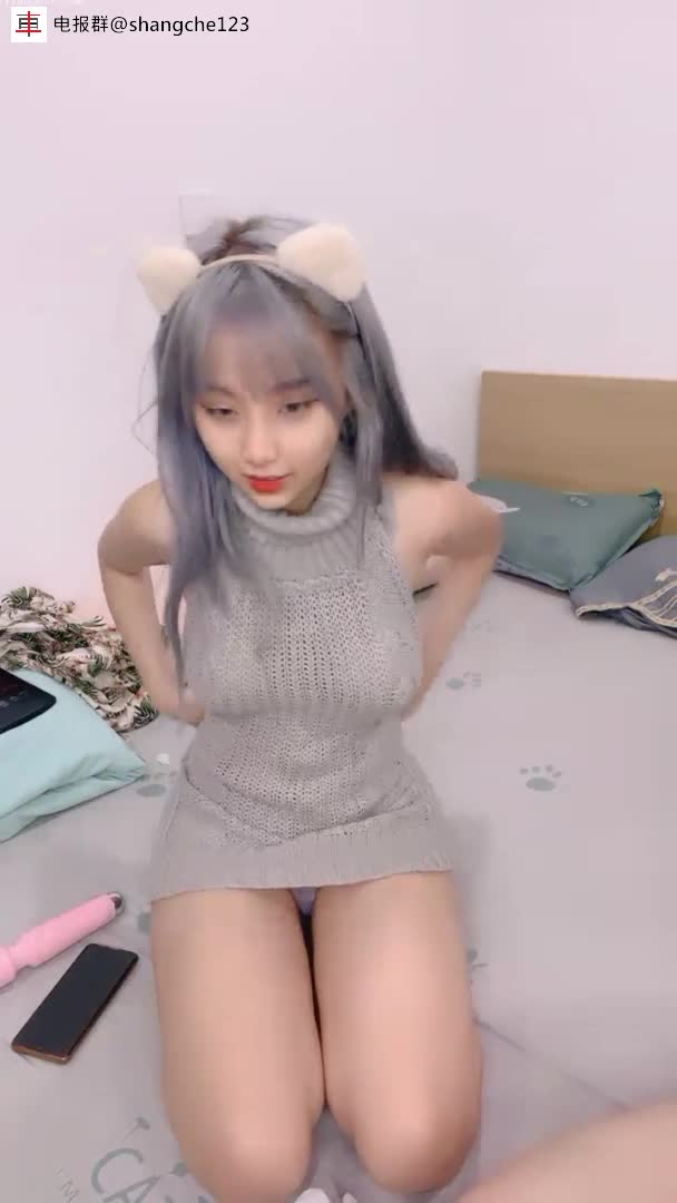 小玲儿_20220613-232702-975~1.mp4