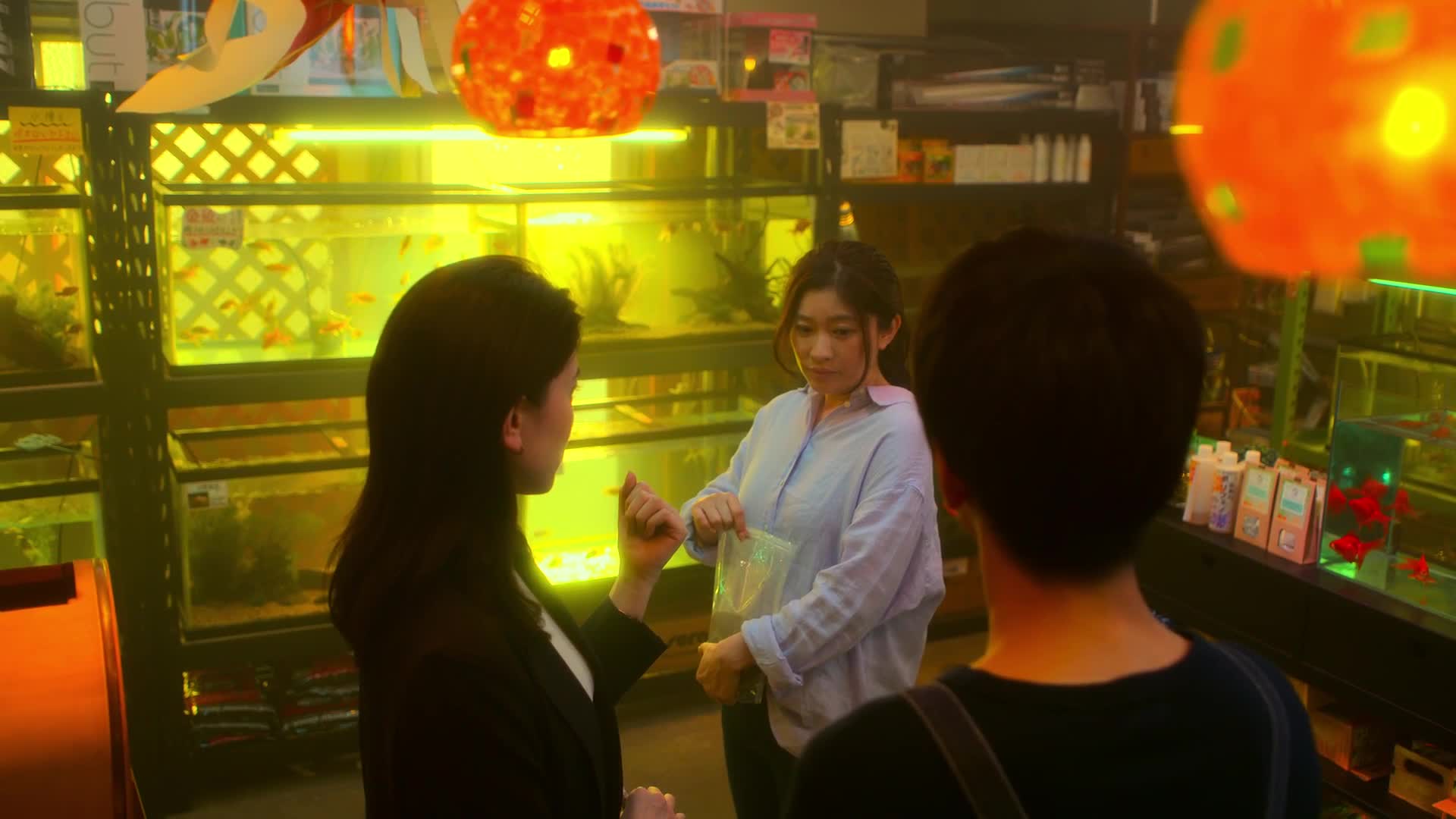 金鱼妻.fishbowl.wives.s01e05.1080p.nf.web-dl.dual.ddp5.1.x264.日语中字.7meiju