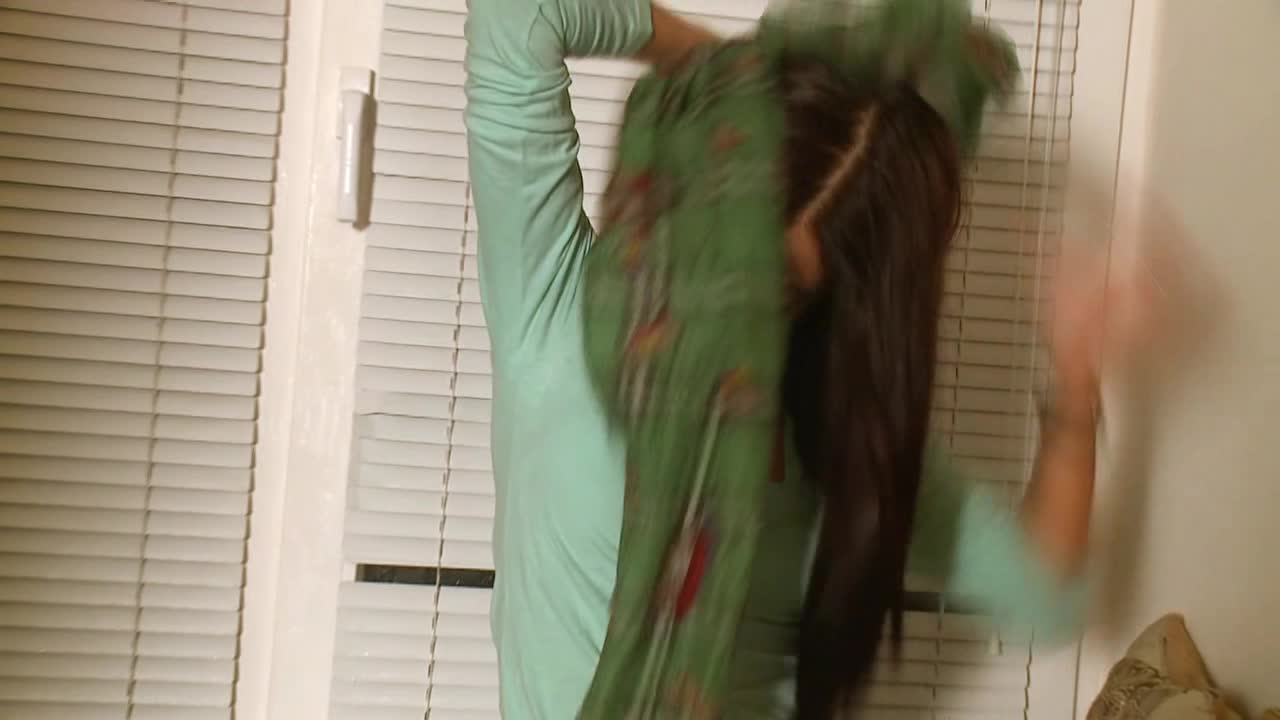 monik_adorable_brunette_poses_nude_hd