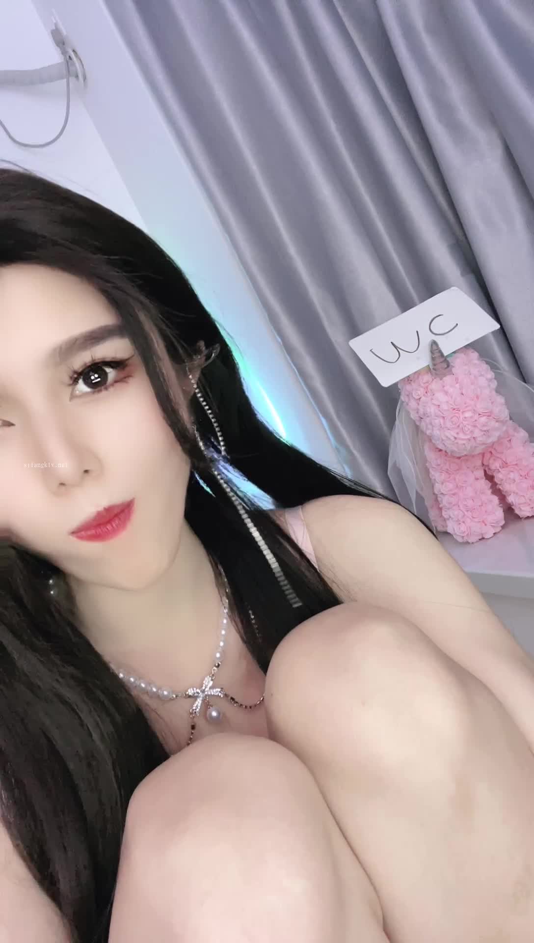  (61)