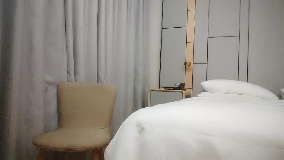 2048.cc@[原y版b]_012_利l大d无w比b_啪p啪p第d二e场c_20211106