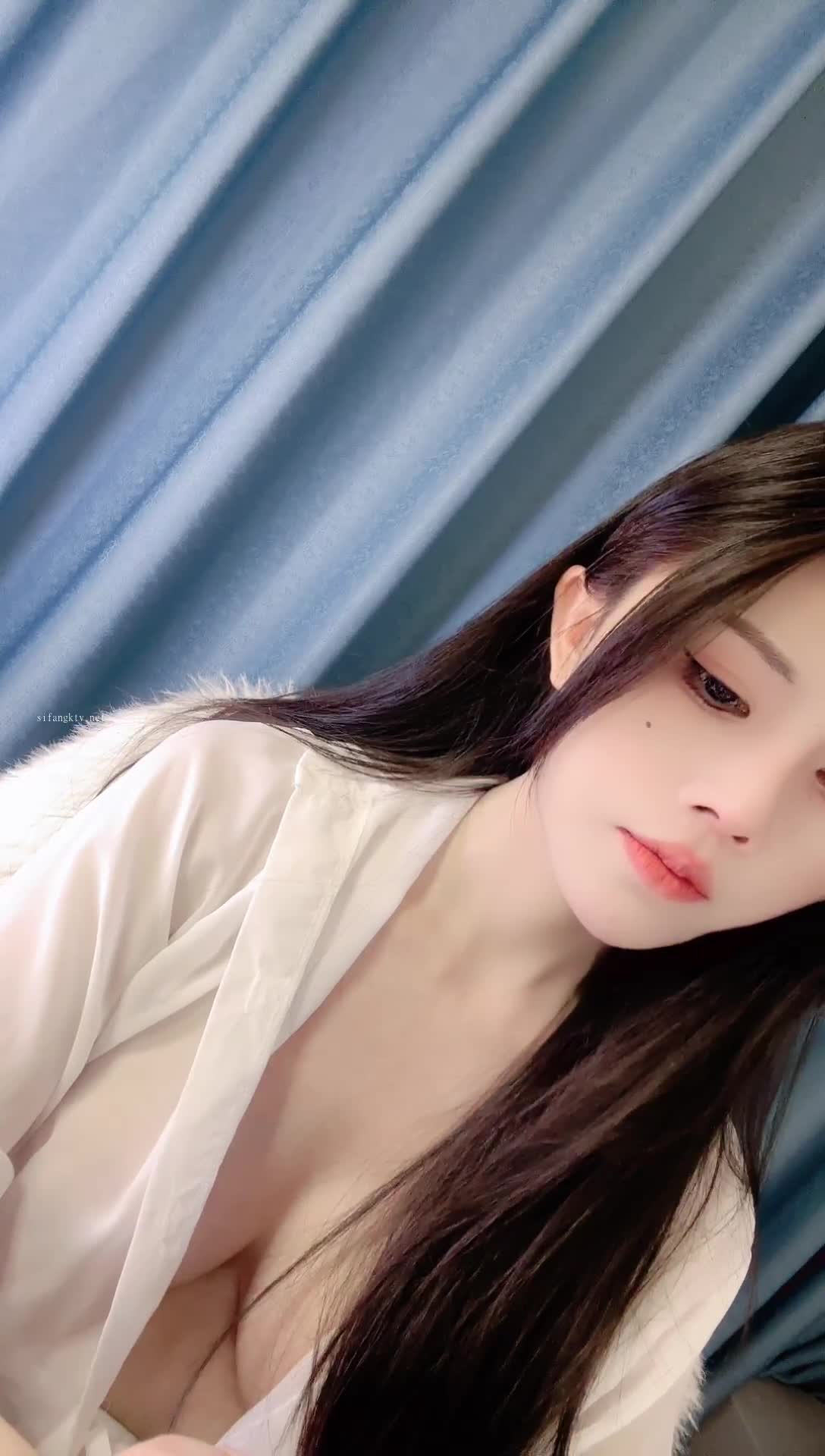  (18)