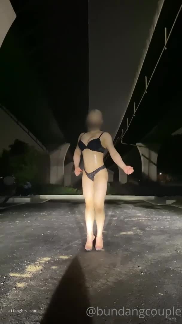 Onlyfans巨乳健身女神【bundangcouple】蜜桃臀~爆菊骑乘~撸铁啪啪【338V】 (38)