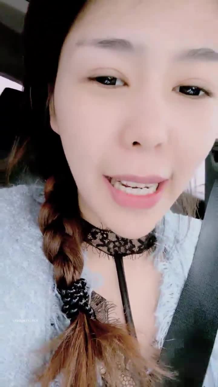  (61)