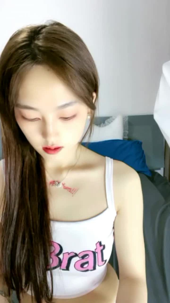  (11)