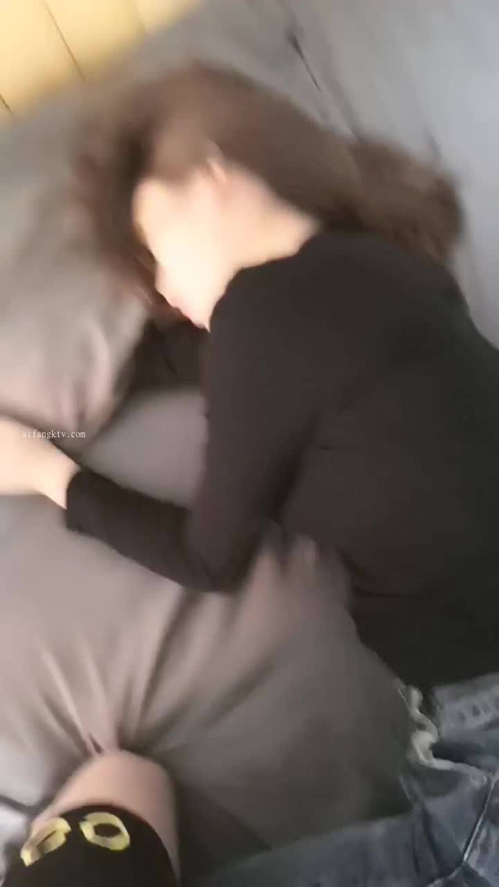 女神被狂操！口交服务【我是乖乖吖】眼神中已经没有一点羞涩 女上位啪啪 胸推服务【67v】 (11)