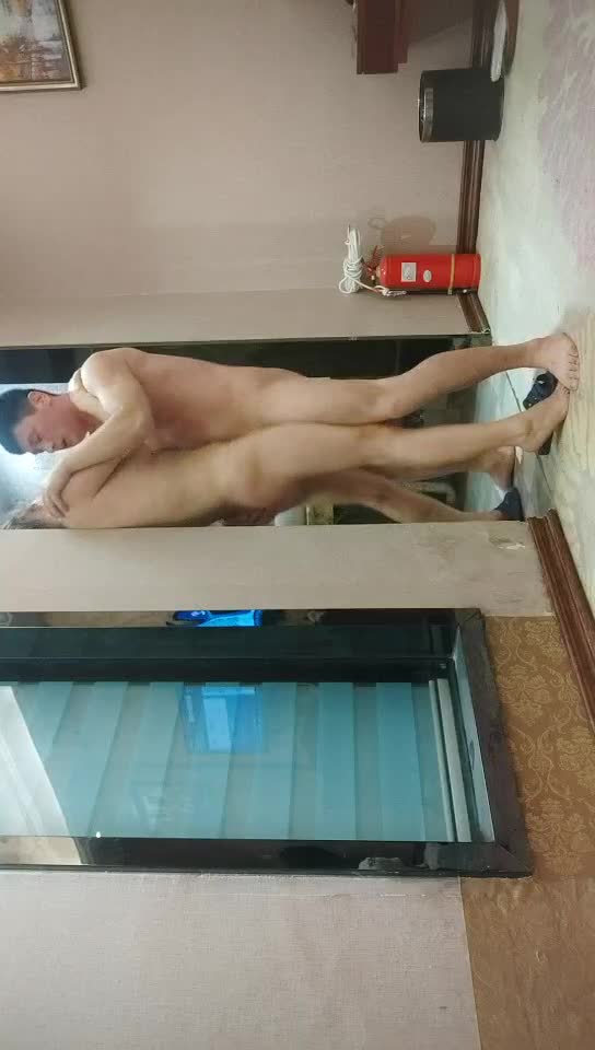 01901