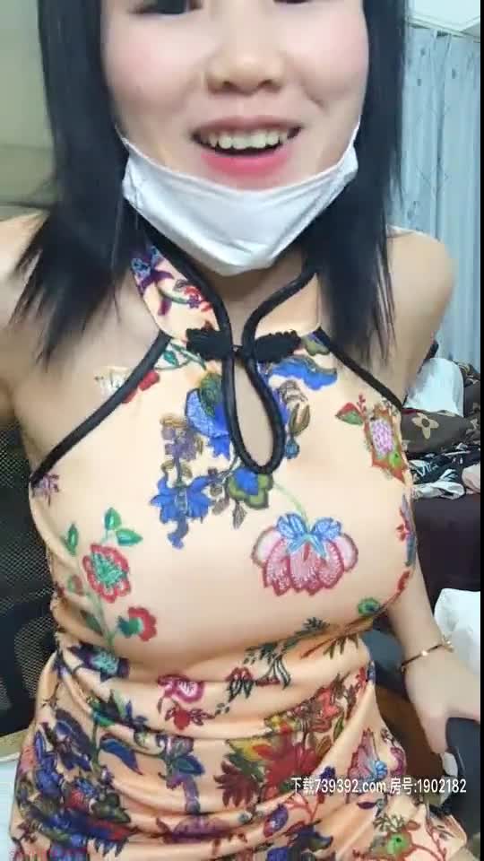 户外露出【你好迷人】美容店勾引技师啪啪 路人啪啪野战 精品合集【106v】 (4)