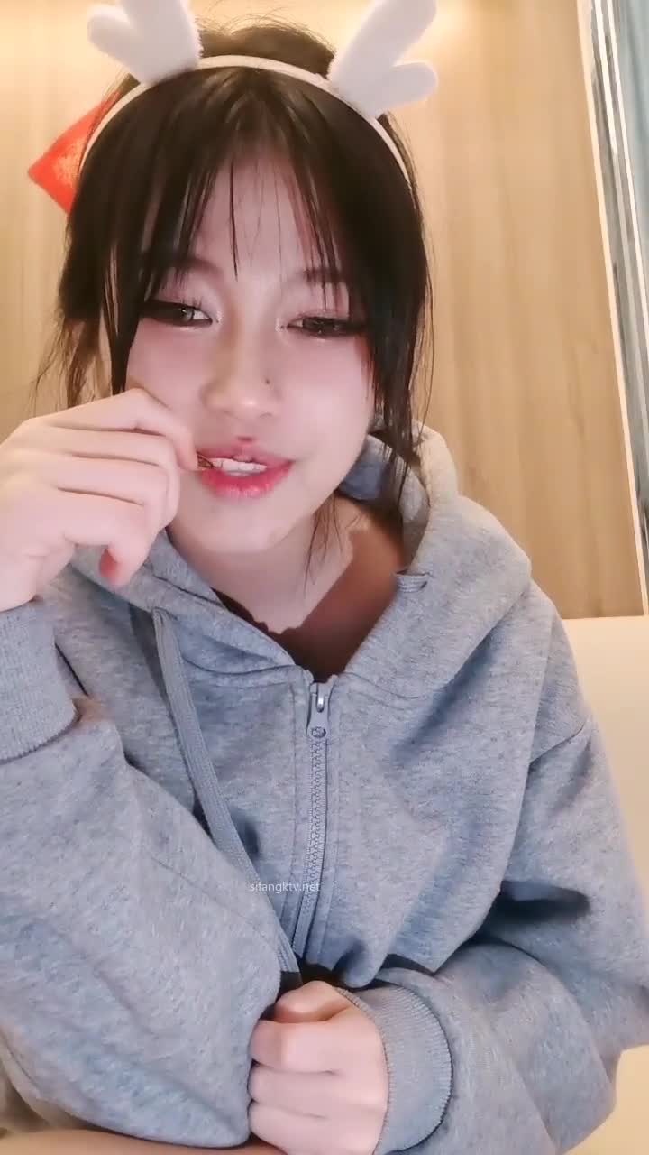  (24)
