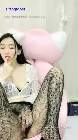 极品丝袜少妇【丝袜妖姬呐 】颜值身材都一流~丝袜控~大黑牛跳蛋自慰粉穴【63V】 (56)