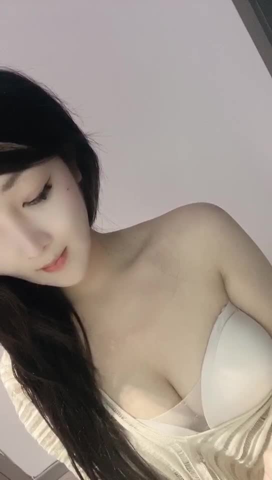  (12)