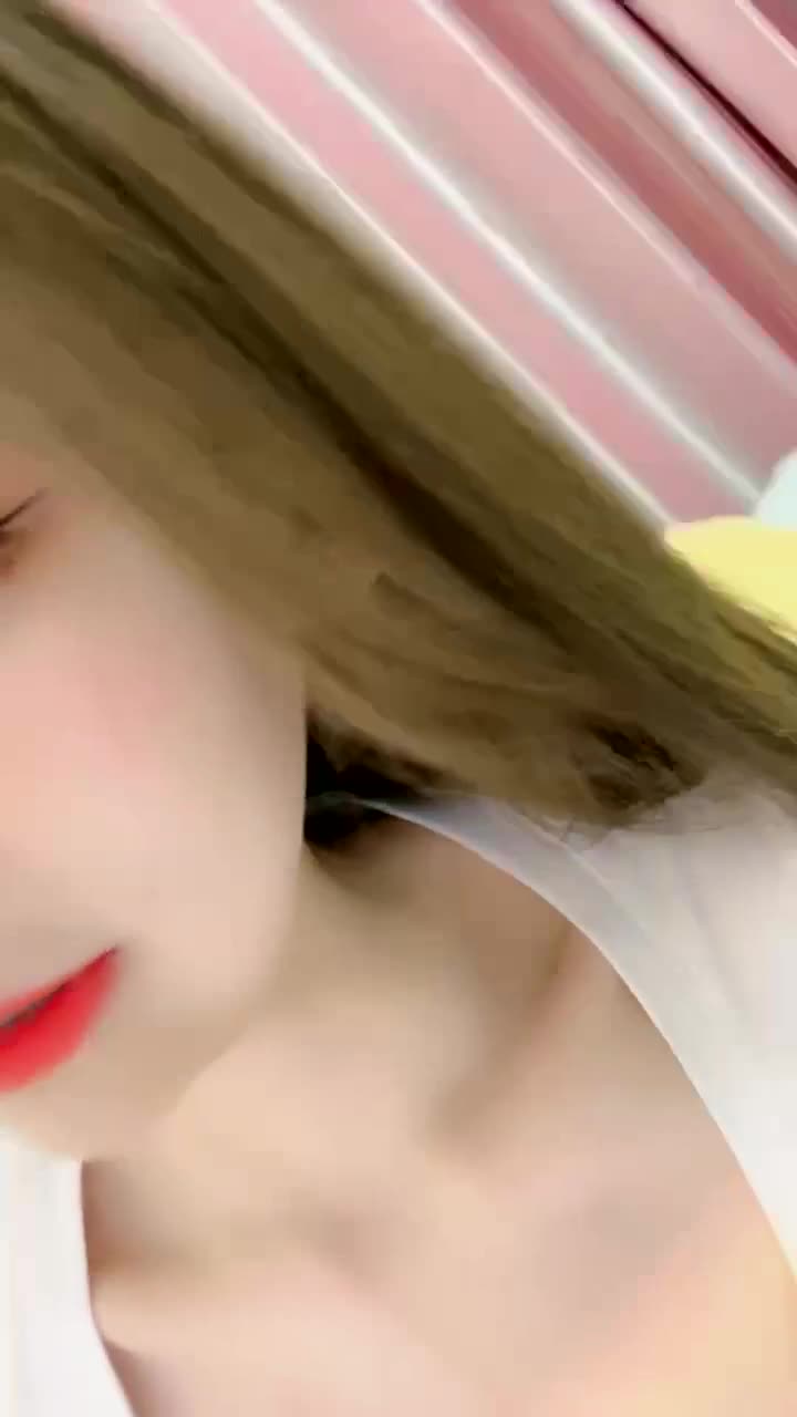 顶级绿播下海~无水新合集【可盐可甜吖】酥胸翘臀掰穴~特写小穴~黑白双丝玉足诱惑又甜又骚【38V】 (30)