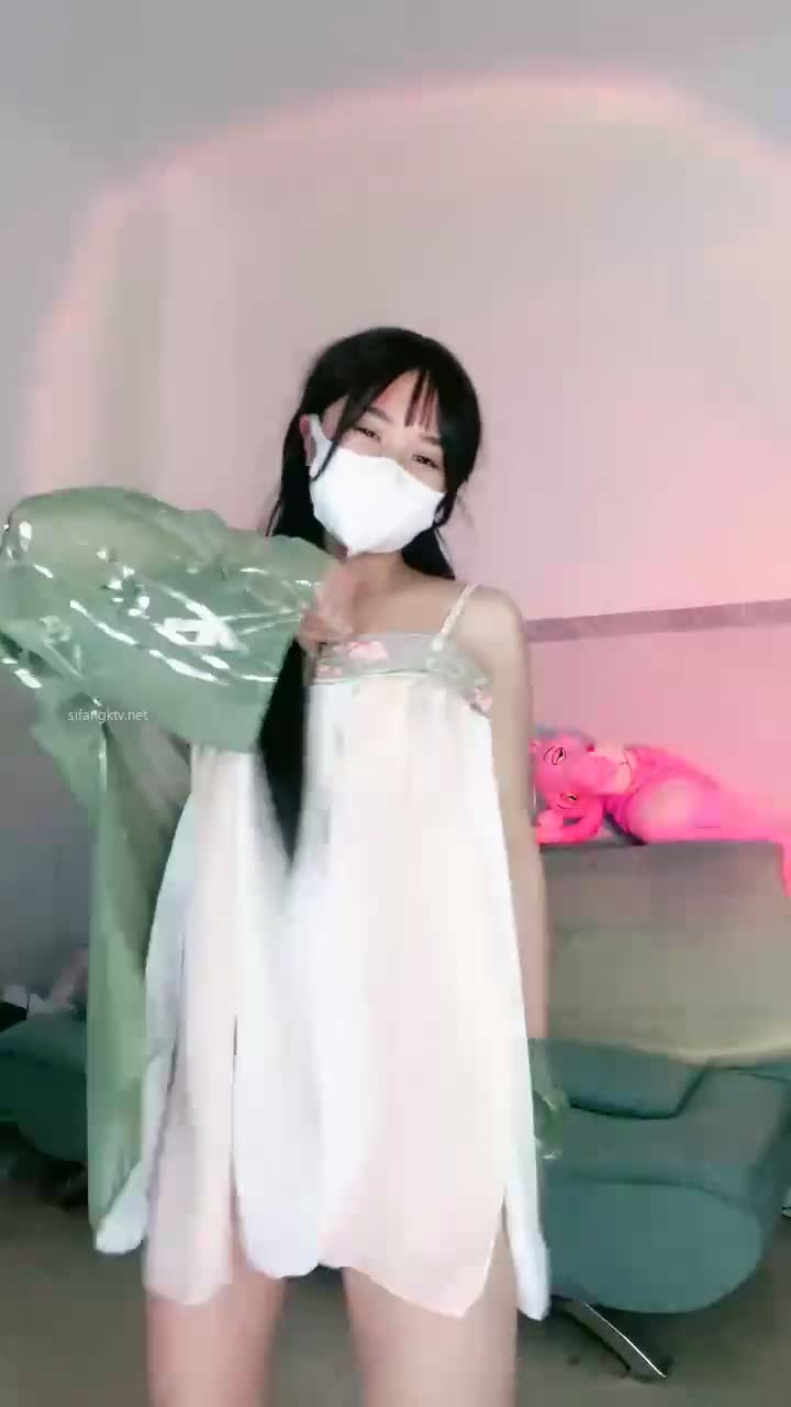  (81)