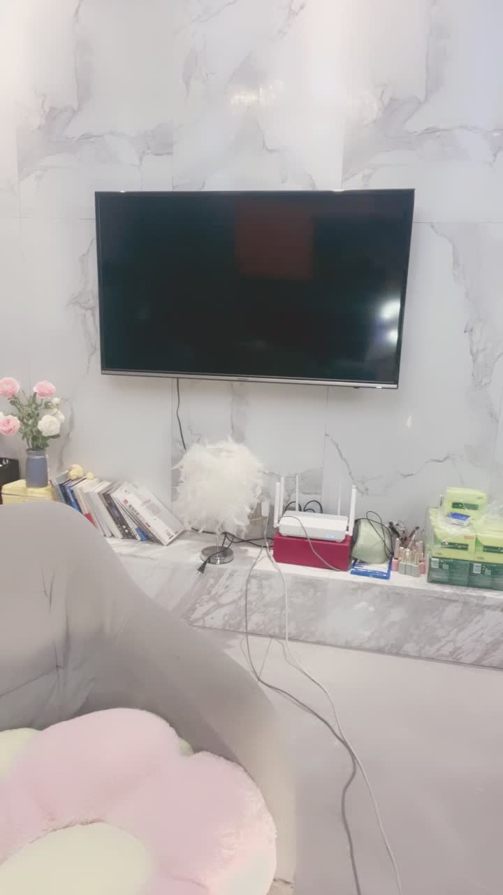 最新~今年最美女神~迷死个人【少女椰子】性感女神~超多情趣制服自慰大秀【87V】 (5)