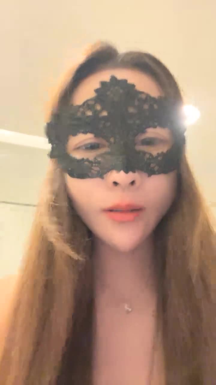  (40)
