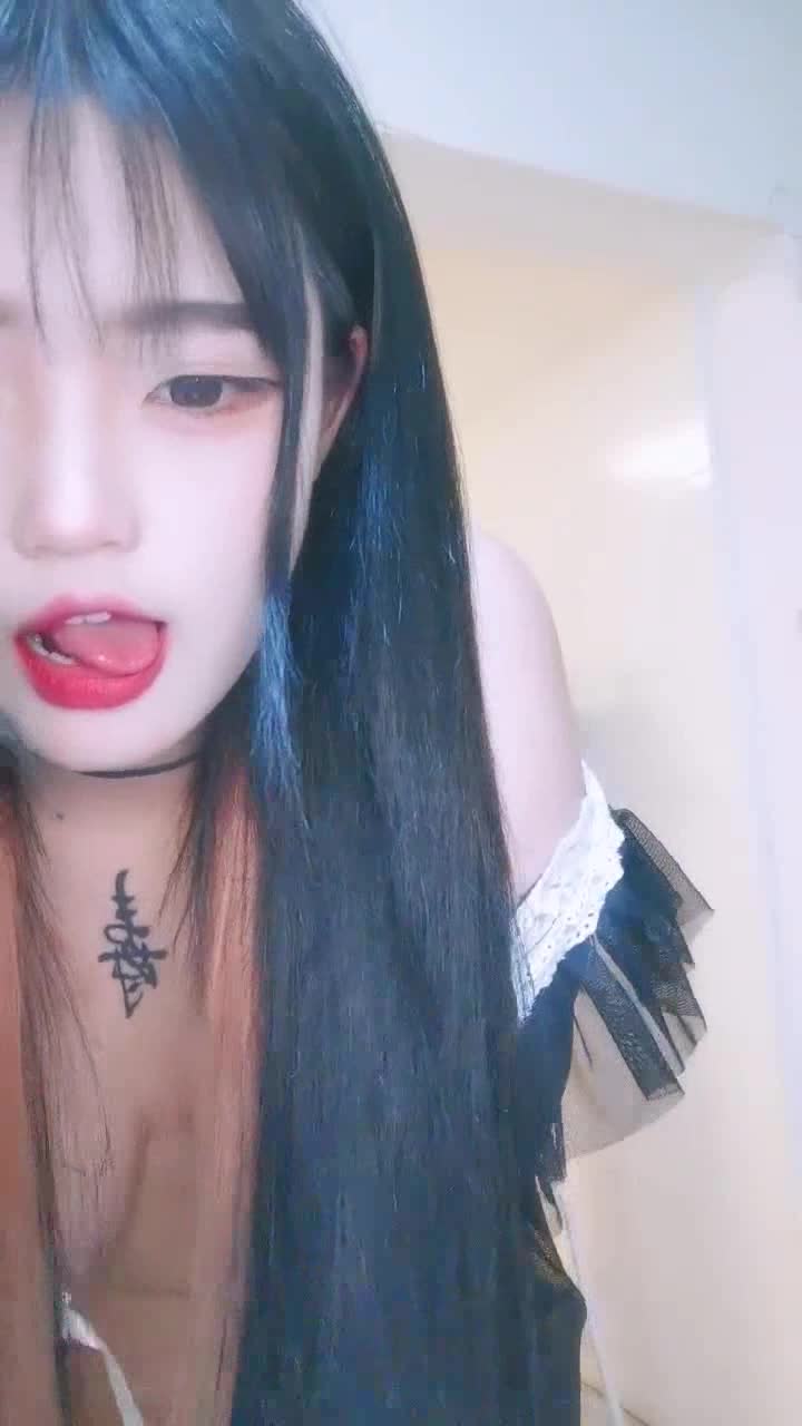 【美乳控福利】精品美乳主播 大奶肥臀拳交 自慰 极品粉乳 合集（58V ） (11)