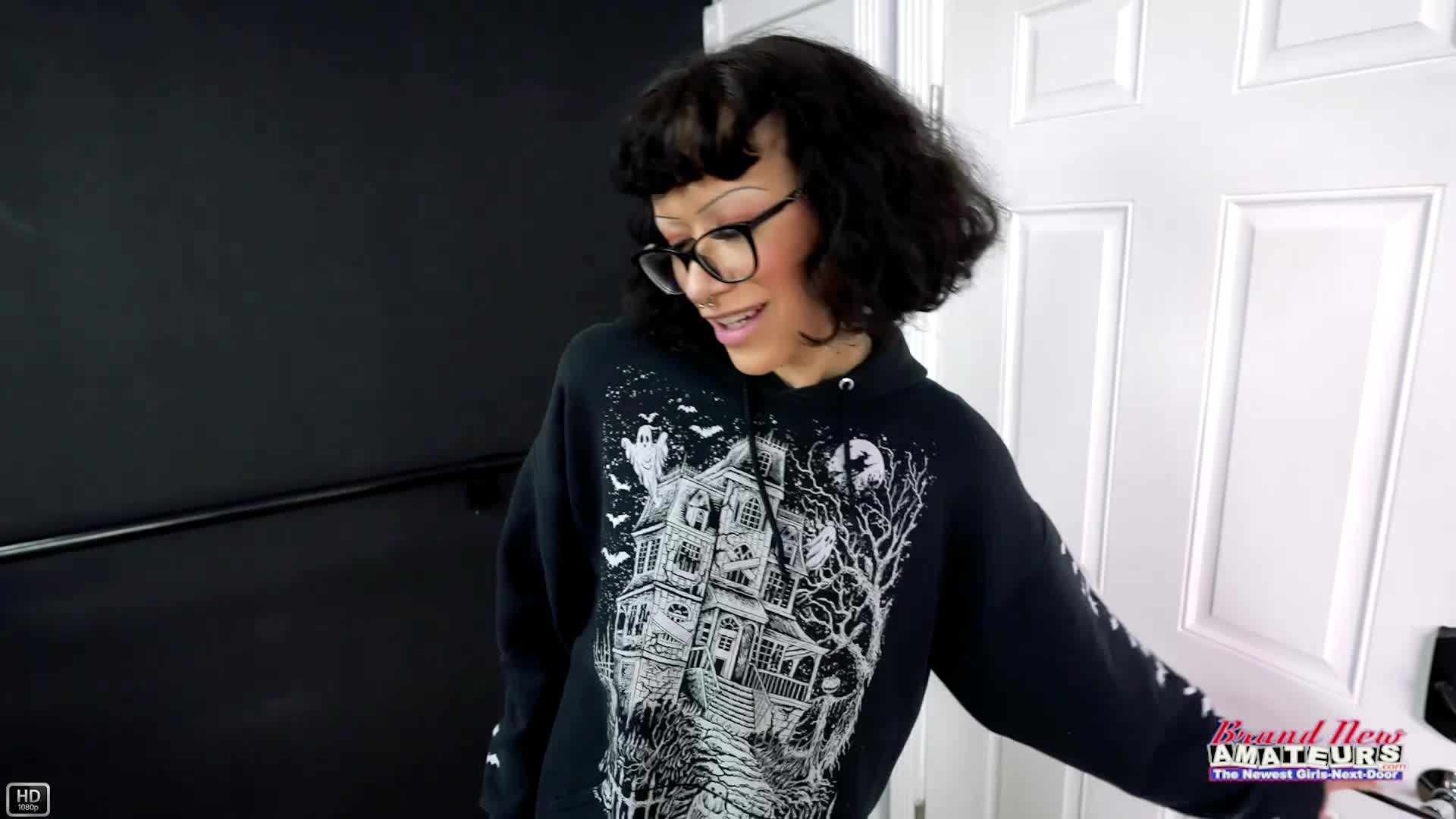 2048.cc -bna.24.04.29.briella.coley.skinny.goth.princess.sports.big.natural.tits