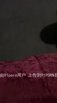 #熟女 #肛交 #阿姨 #呻吟 #真实 #短视频合集
换个口味，开发熟女阿姨们的后庭花，虽没露脸，光听呻吟就知道很爽。
如果觉得熟女的小穴松弛不过瘾，不妨试试阿姨的菊花，柔绵软糯，阵阵快感，不舍缴枪