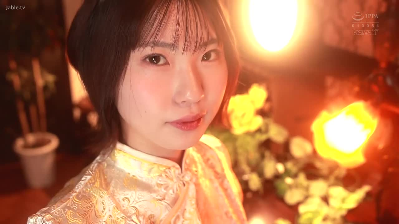 CAWD-766 出色的笑脸和软Q肌肤紧贴PLAY让骨头酥麻 狂散发出正戏OK的气息，超喜欢肉棒的巨乳新人护肤娘 
#桃濑日葵 #风俗娘 #按摩 #旗袍 #少女