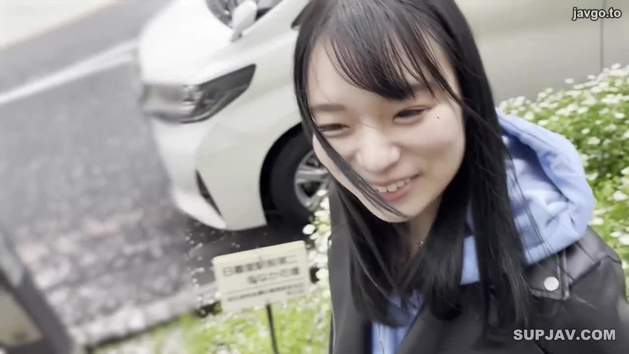 番号:FC2-PPV-4404921     发行日期: 2024-04-26标题：H罩杯超色情BODY。 - - 她有一张可爱的小脸，脱掉衣服后，有着促进性欲的丰满白皙的乳房和丰满的屁股。 - - 她进行了激烈的性爱，耗尽了她的灵魂，然后在浴缸里再次口交