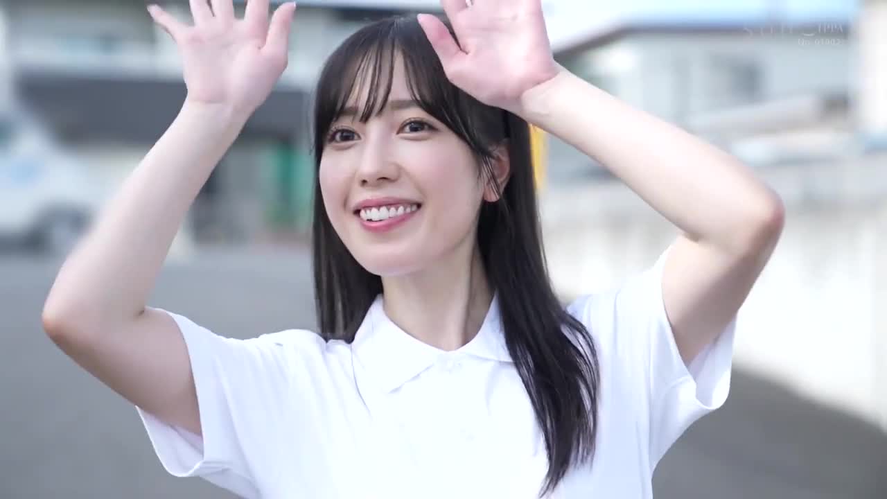 START-243 校内诱惑：青梅竹马是众人皆知的美少女艺人，经验匮乏的我们情不自禁地疯狂中出，无所顾忌地尽情享受绝伦的青春性爱。 小凑よつ葉#小湊よつ葉 #中出し #ドラマ #露出 #野外 #単体作品 #制服