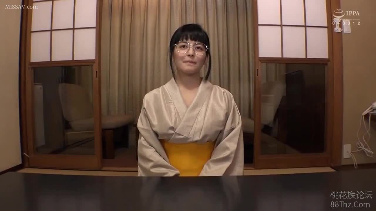 KTKC-037 ktkc037KTKC-037 来自乡村旅馆的戴著清醒眼镜的年轻女士以Icup的巨大乳房作为坚定的应用程序首次亮相！ !!艾