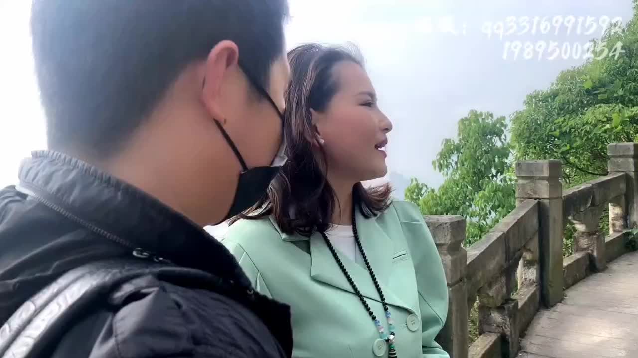 #调教【弱水三千户外调教中年大叔 】男奴视角的作品，展现中年大叔奴性，以及对女主的崇拜