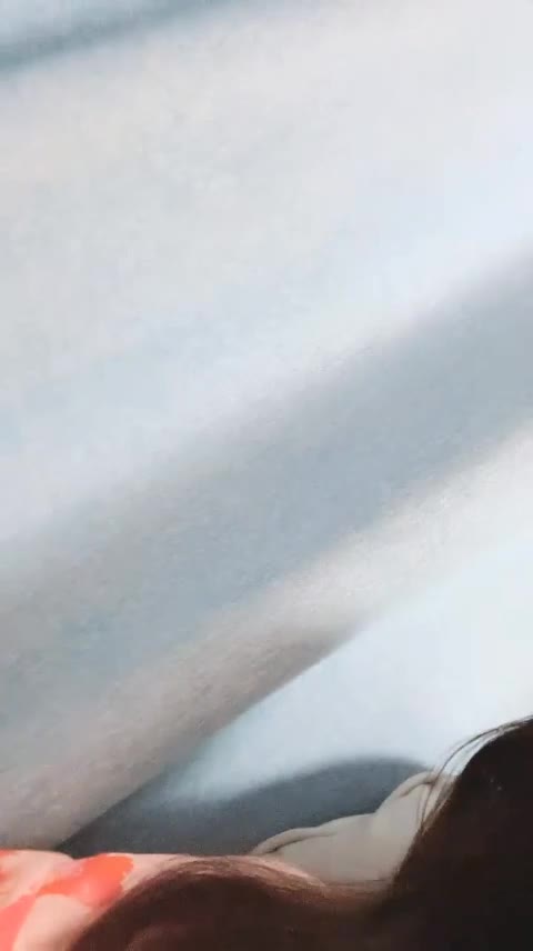 #直播 【你的哩哩哩】自慰高潮狂喷水~