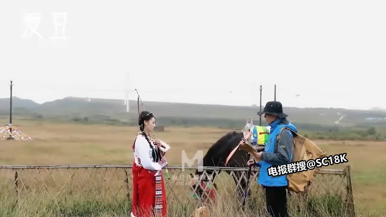 #香妃 #户外 #迷奸  草原精灵之微醺情迷草原艳遇热门女神-陈可超大反差  点击查看更多