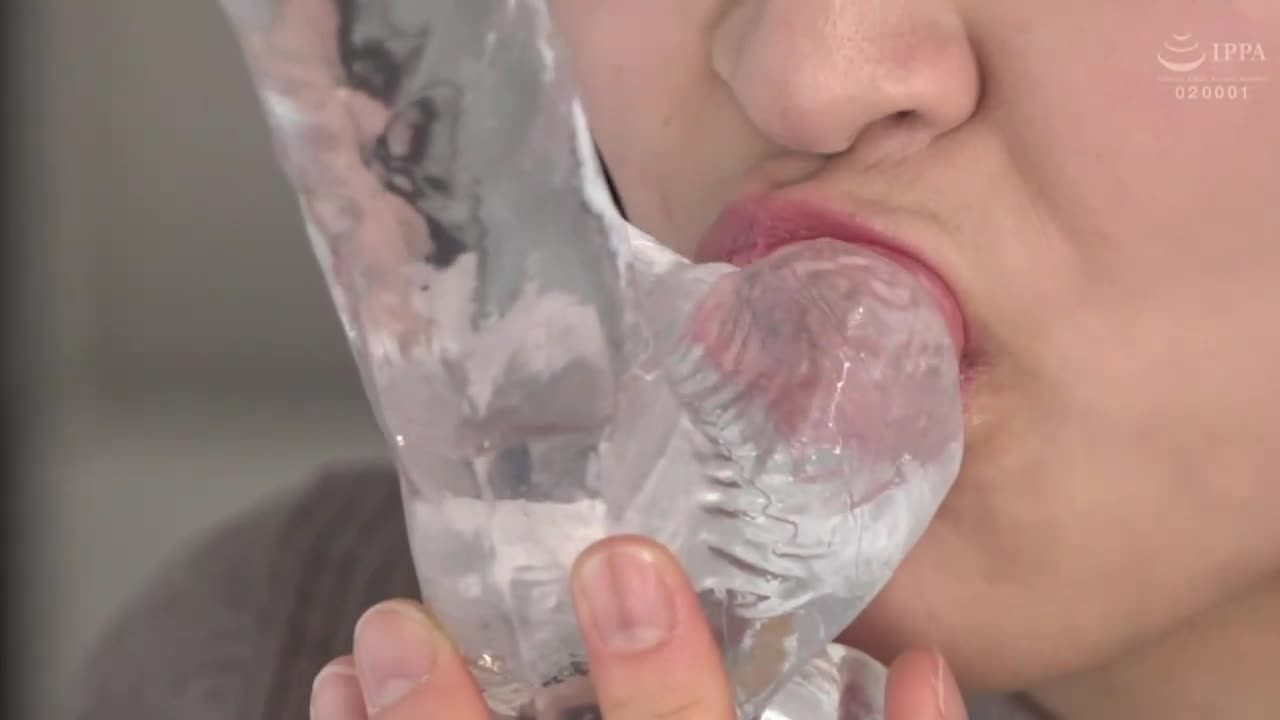 片名： 顔射の美学 14 美女の顔面に溜まりに溜まった白濁男汁をぶちまけろ！！