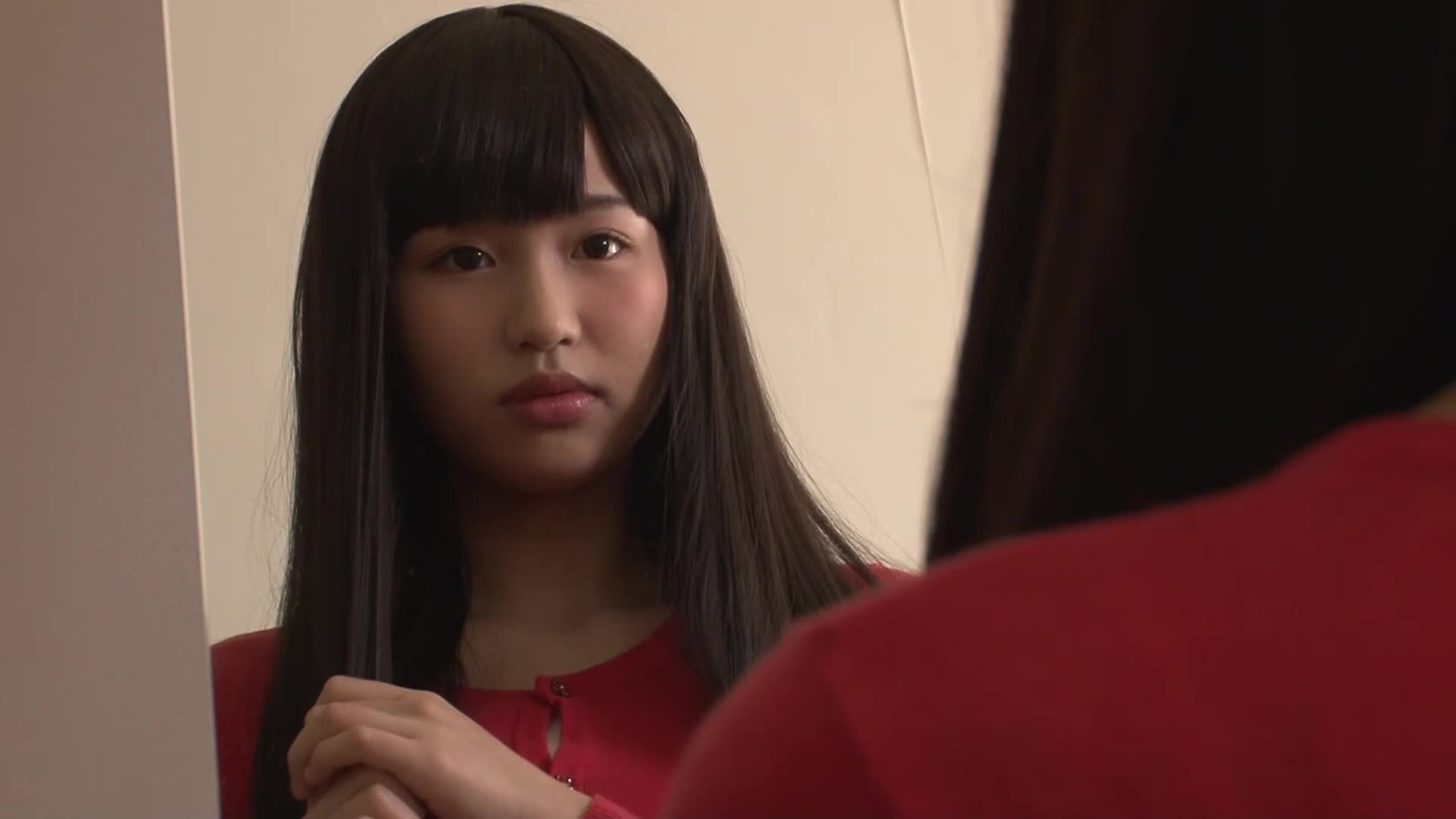 片名： 唯井まひろ 男子の格好がバレて輪姦されて…