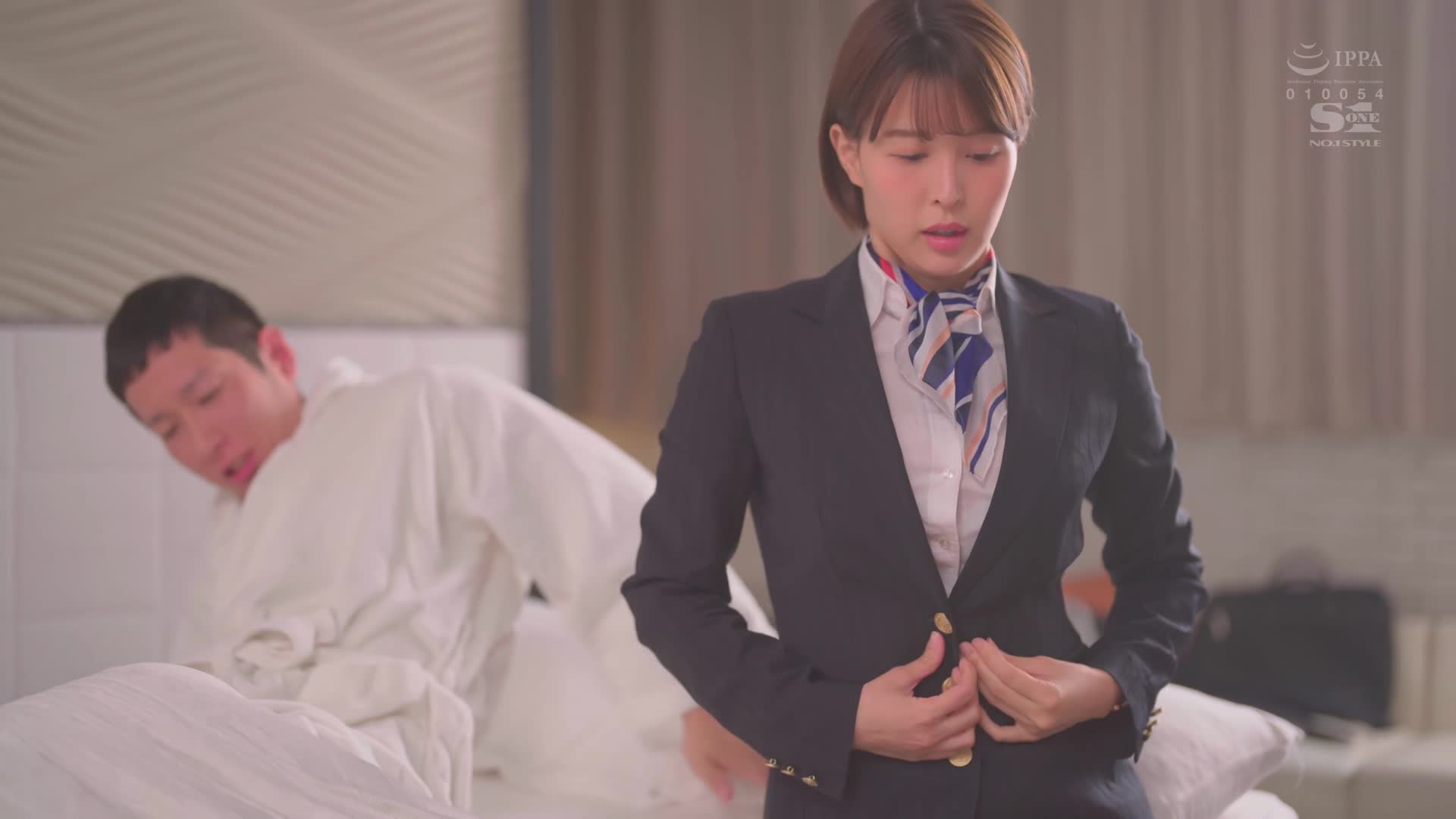 标题：在日常生活中遇到的职业女性，用她聪明的淫话和色色技术让我瞬间勃起番号: SONE-104 #无码破解主演：#葵つかさ #葵司 #中文字幕标签: #制服诱惑 #各种职业 #荡妇 #制服 #苗条 #口交 #少女 #空姐 #护士 #大屁股 #痴女 #巨乳 #短发 #颜射简介：真不错，饰演各类女性职业，各种诱惑