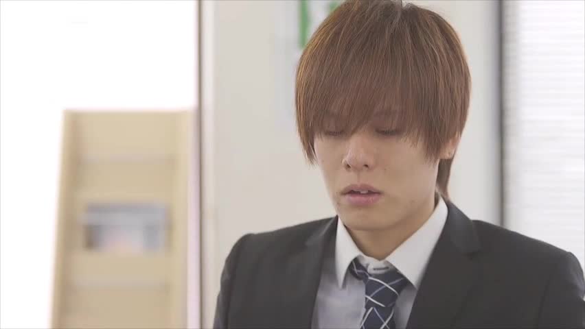 标题：不能允许同事蒂娜结婚，让她去洗脑美体沙龙！ 番号：STARS-197 #无码破解主演：#七海蒂娜 #无码标签：偶像 OL 美容院 颜射 美乳简介：喜欢的同事蒂娜结婚了不能忍受！ 看到心灵控制公司的洗脑沙龙广告，半信半疑下花钱请蒂娜去的结果…居然随我摆布，成为我的专用性处理人偶！
