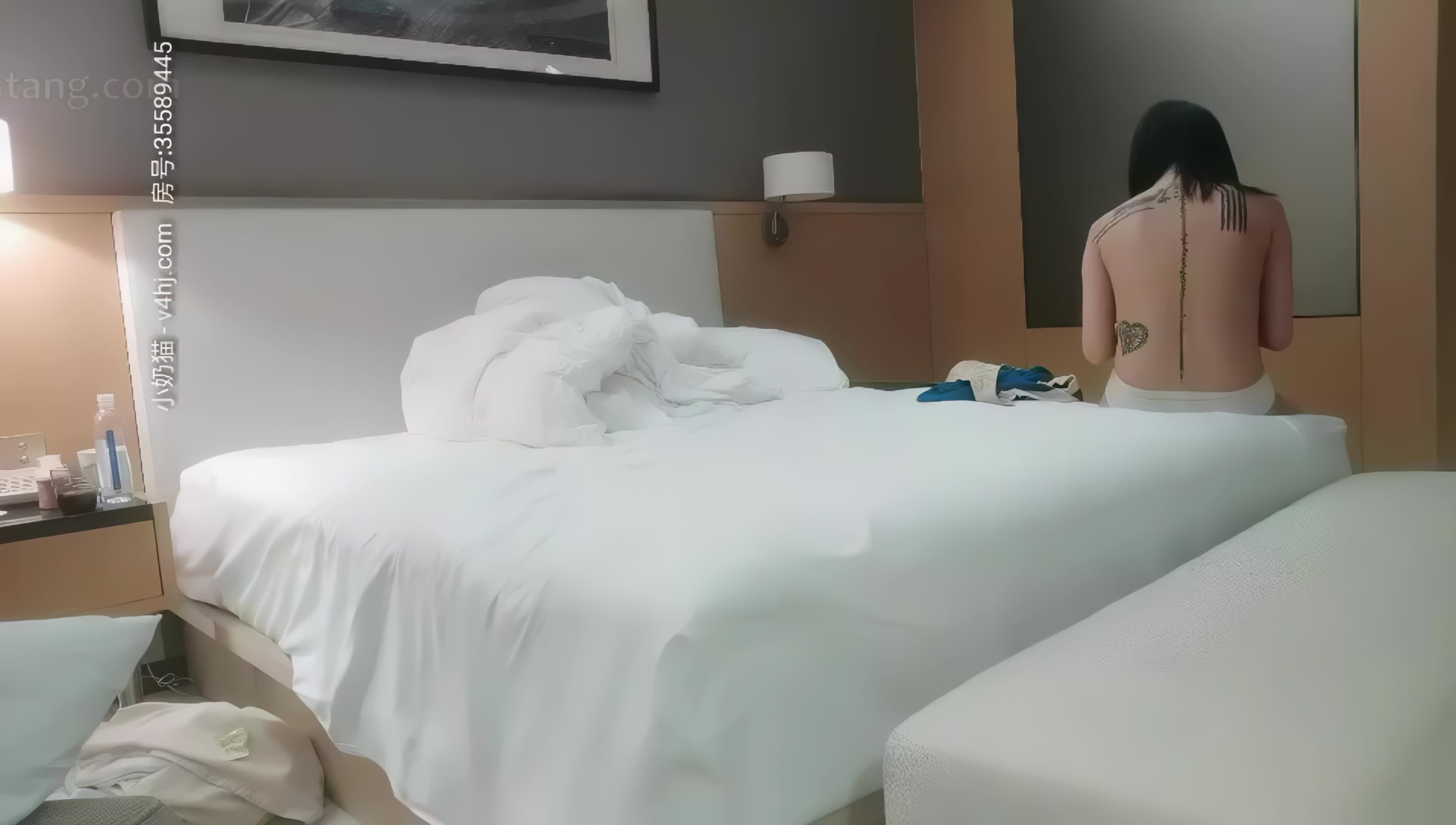 ri.bi-李寻欢寻花经典作之高颜值KTV妹子第2部 差点成了大冤种 一通操作内射猛