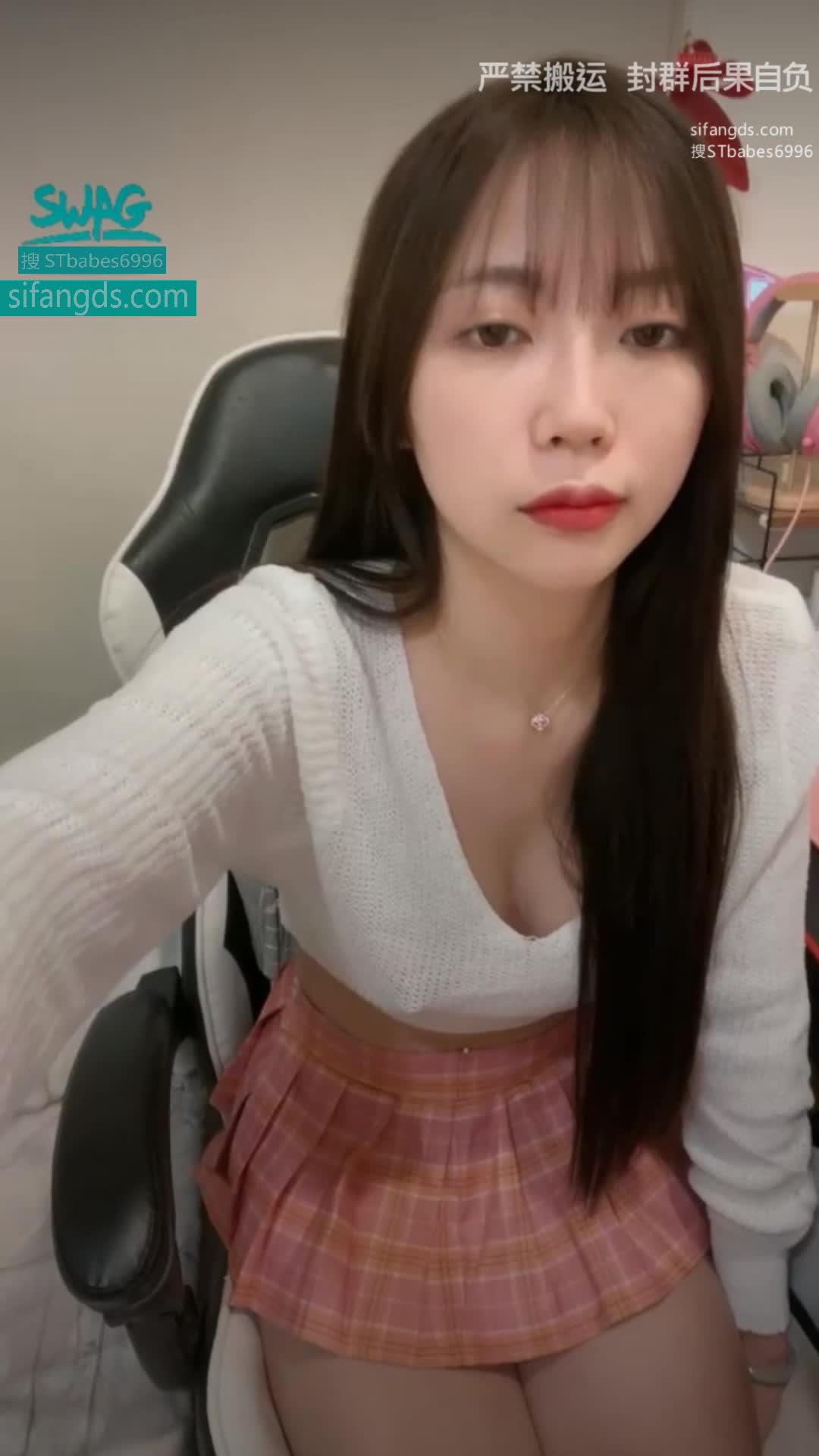 ri.bi-2025年3月，高颜值台湾网红下海，【lolabb】，浴室抽插，多次喷水，而且连着喷了半分多钟，大奶子