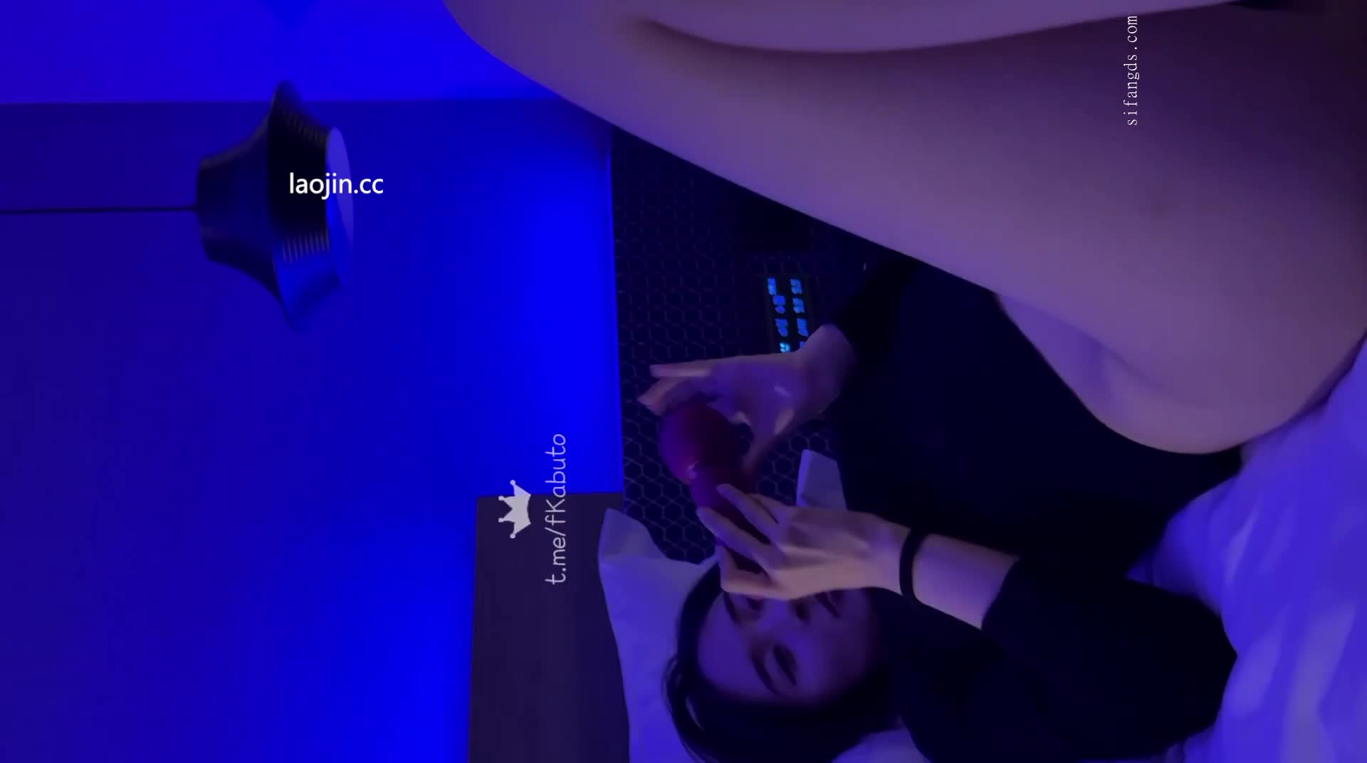 ri.bi-2025年3月最新，富二代真实约炮，【fKabuto】，南航空姐23岁，身高170cm，完美露脸，绝美女神好放浪