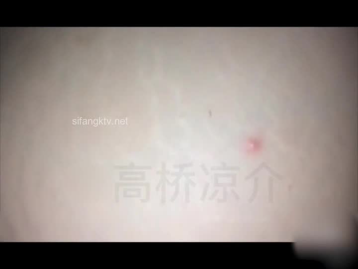 2048.vip-家庭乱伦》趁大长腿表姐喝醉偷偷的干她的小嫩B 事后她知道了但是并没有生气从此过上了性福生活