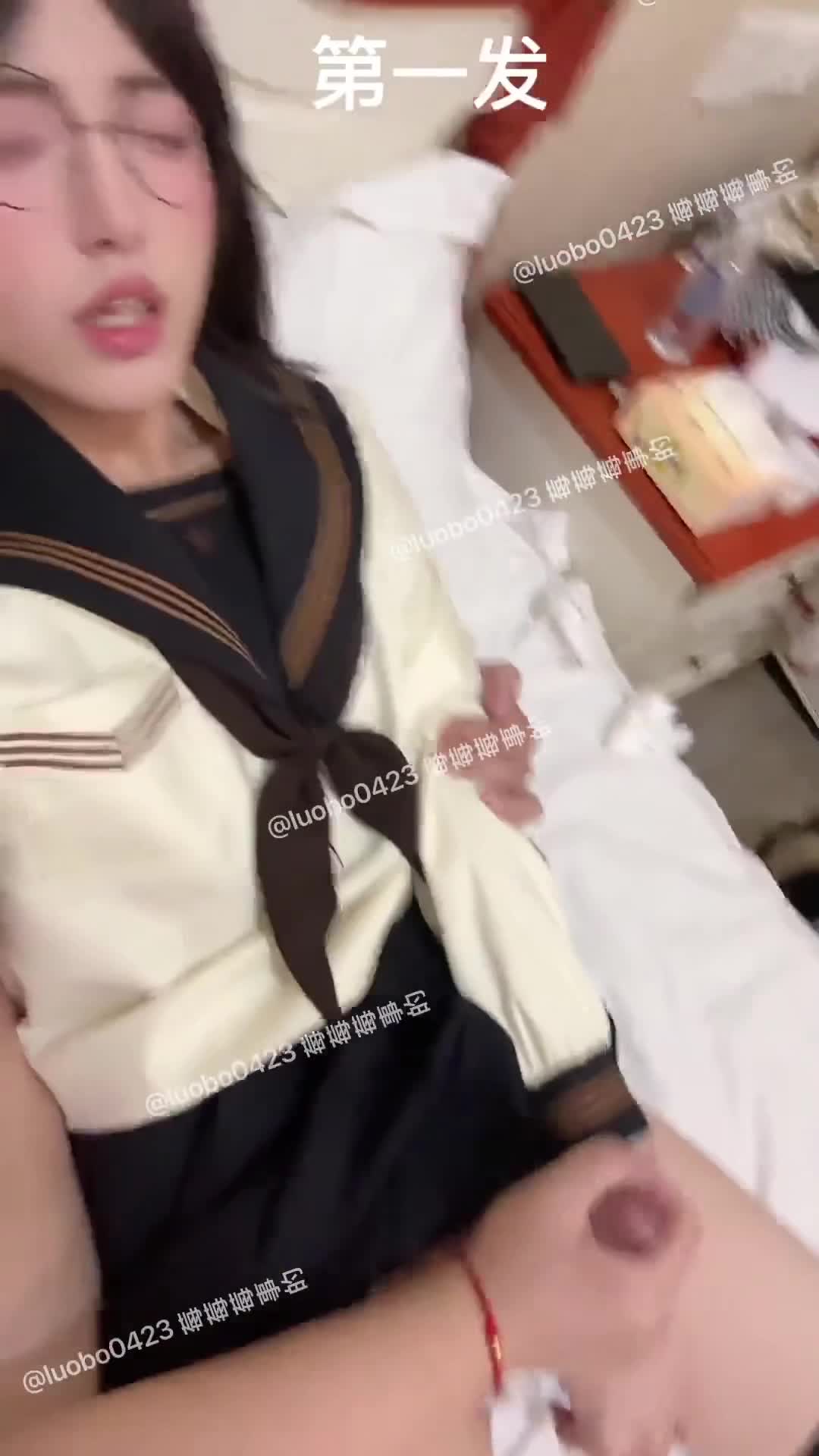 2048.vip-眼镜萝莉Ts莓莓 啊不要碰龟头又要射了 姐姐好厉害鸡鸡被撸的几分钟连射六发第七次怎么也射不出来了说测试人体极限