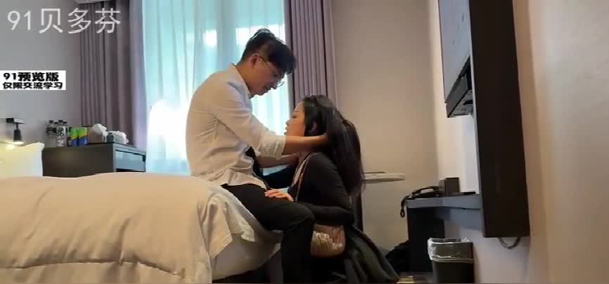 2048.vip-把小母狗借给兄弟玩 请兄弟收货“我来之前你干过她的B了吗