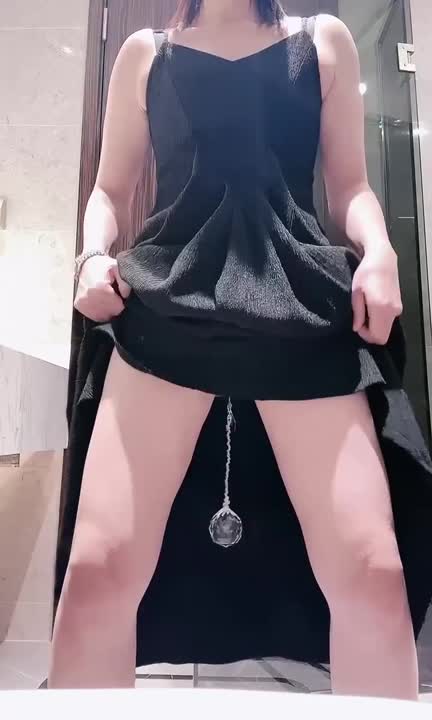 2048.vip-网黄摄影大神『shuang·阿爽』多位嫩模露出私拍，外人眼中的女神私下就是一只欠操的骚母狗