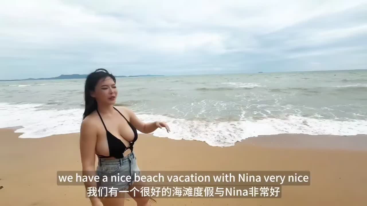 2048.vip-(倪娜) (nina_loveu)  这个国家超开放 随机找路人做爱就3P 双飞