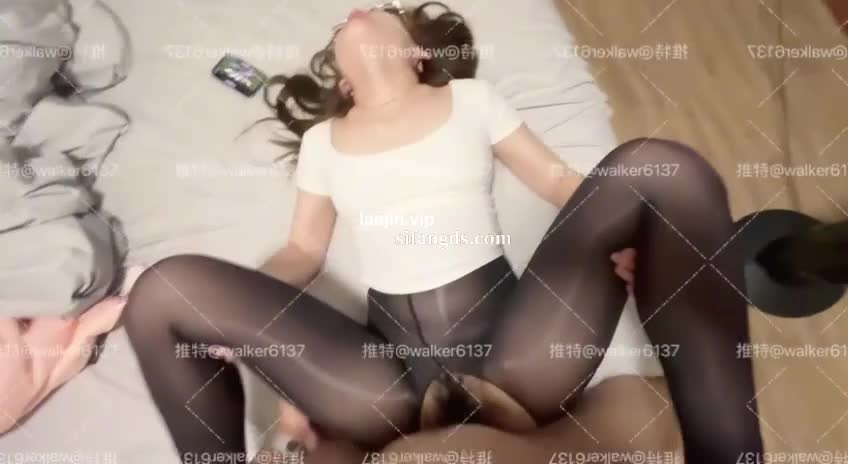 2048.vip-2025年7月最新，【重磅】顶级约啪大神，【狮子座】，最新高级付费群，小姐姐都露脸，有一个少妇还会喷水