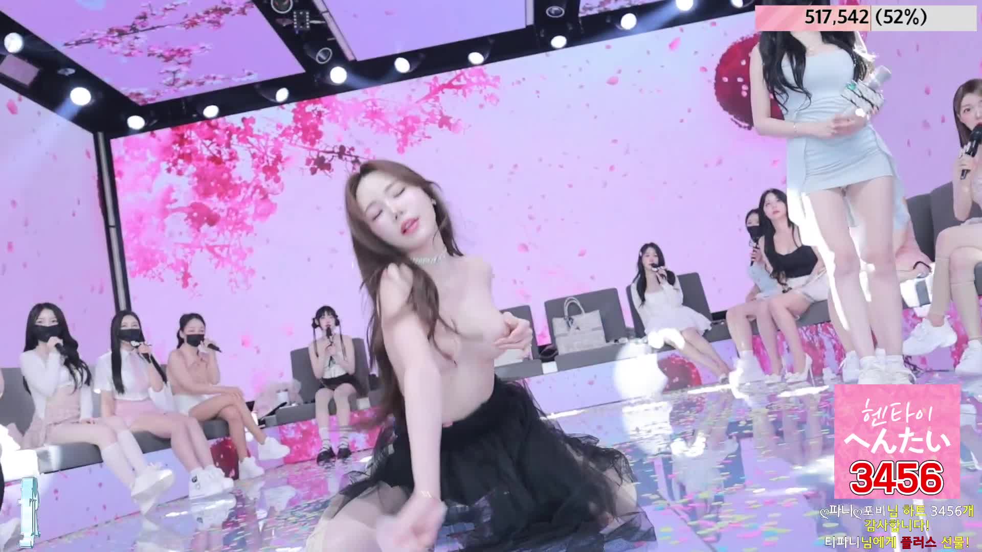 2048.vip-BJ脱衣舞女团 【Jinricp】第三季第1集 裸舞剪辑纯享版