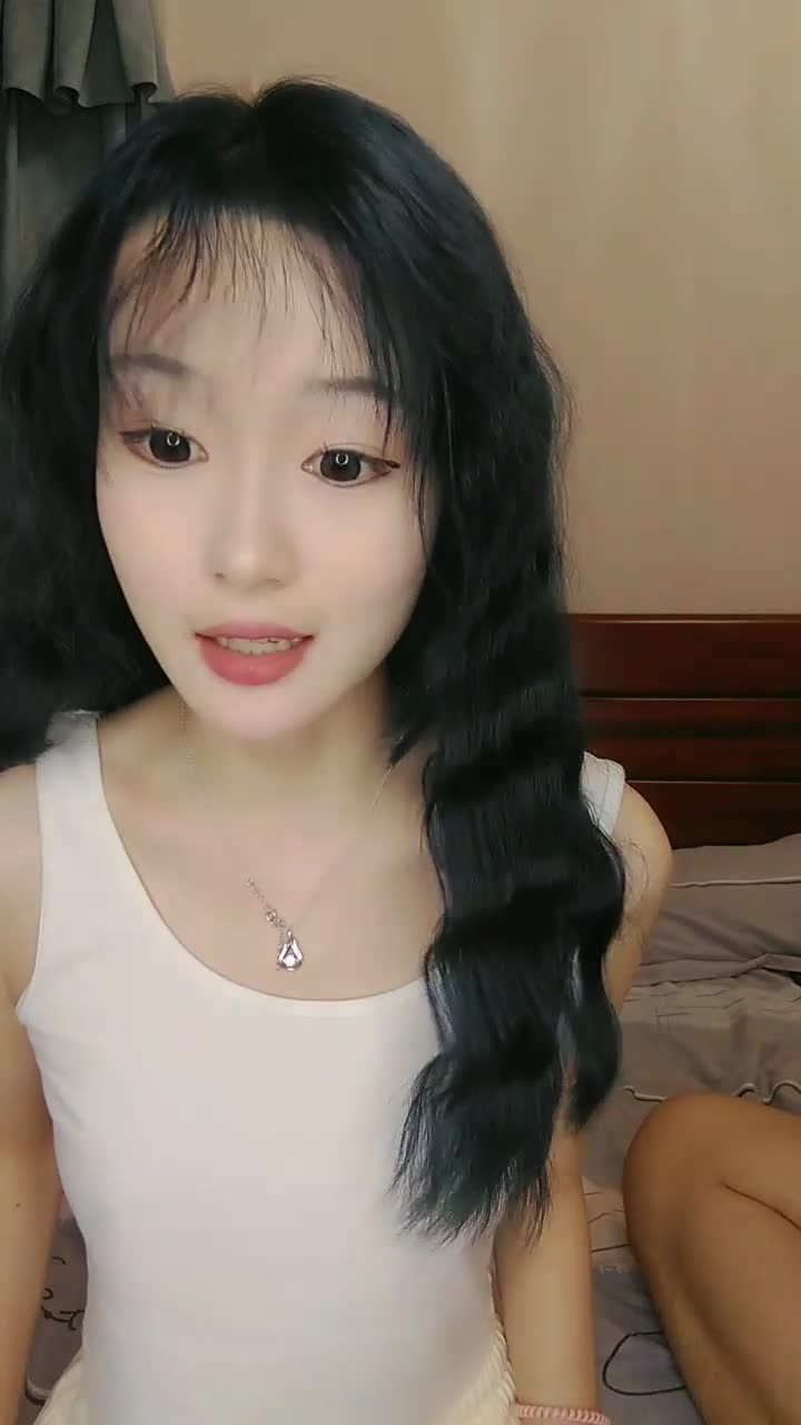 【#爱穿丝袜】高颜值萝莉嫩妹 无套狂干极品小姨子！多次内射~太爽了吧