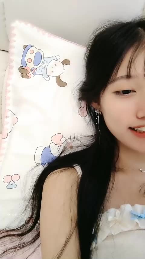 #菜菜仙女 花一样的美少女 全裸沐浴 各种道具自慰