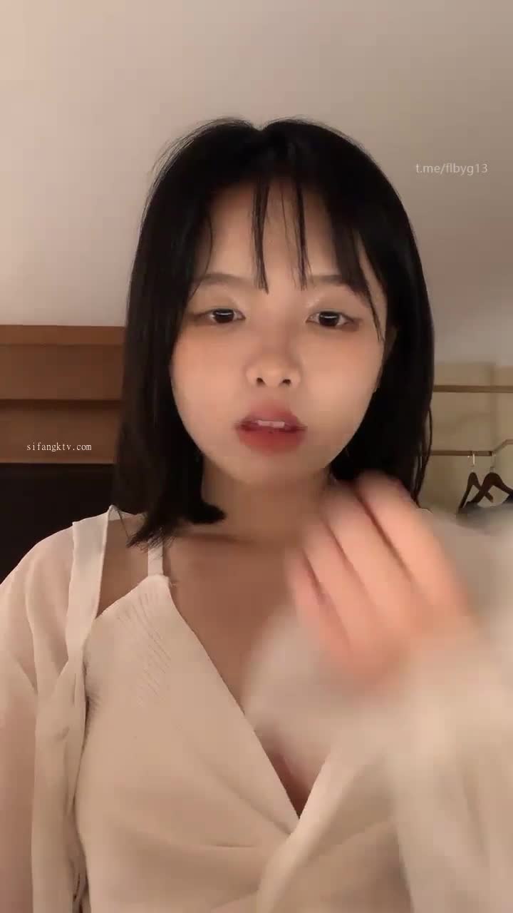 #少女 #直播 #裸聊 #自慰这个小妹妹好漂亮哦速游VPN跑满千兆只做最快