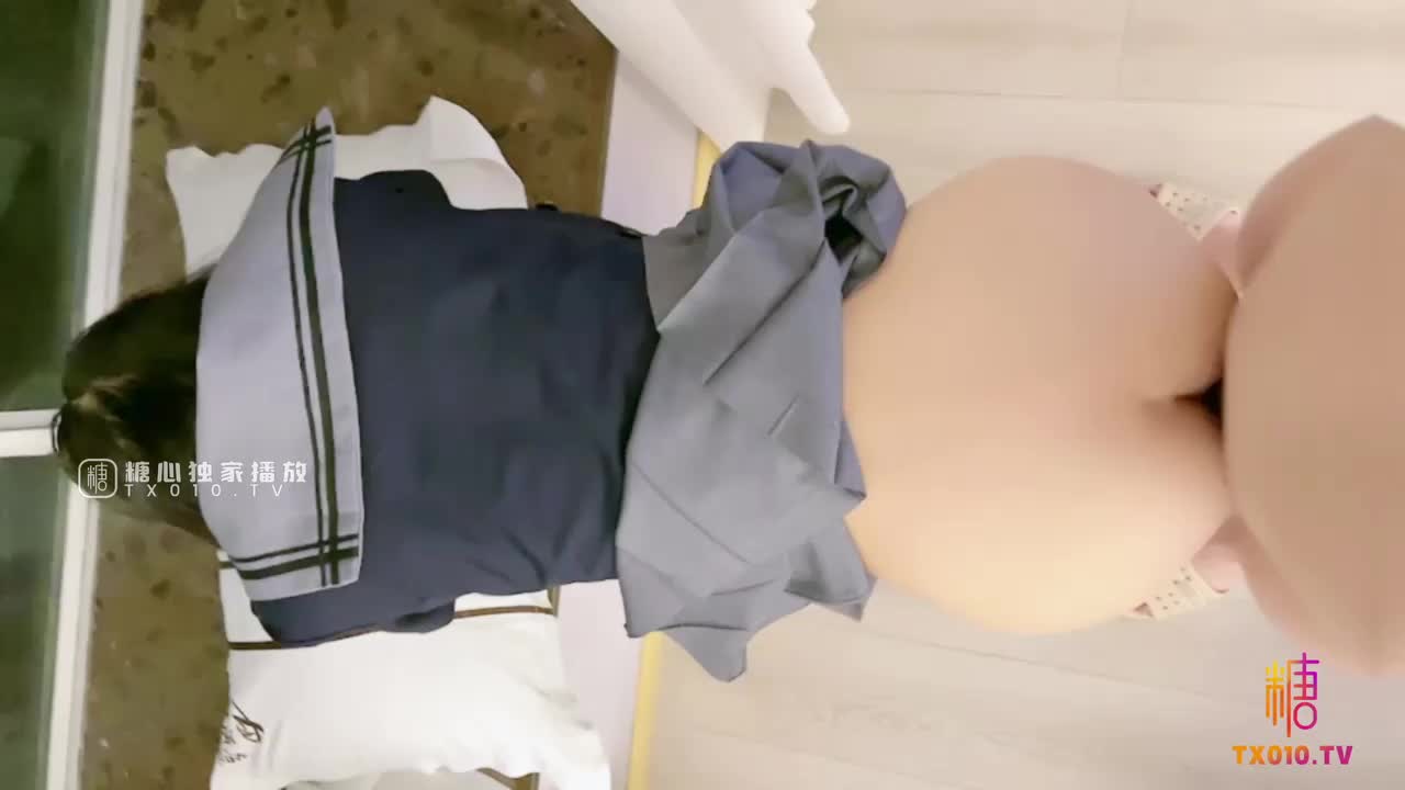 #糖心VLOG 被爆肏的JK少女 嫩穴塞满骑乘抽插 鸡蛋饼