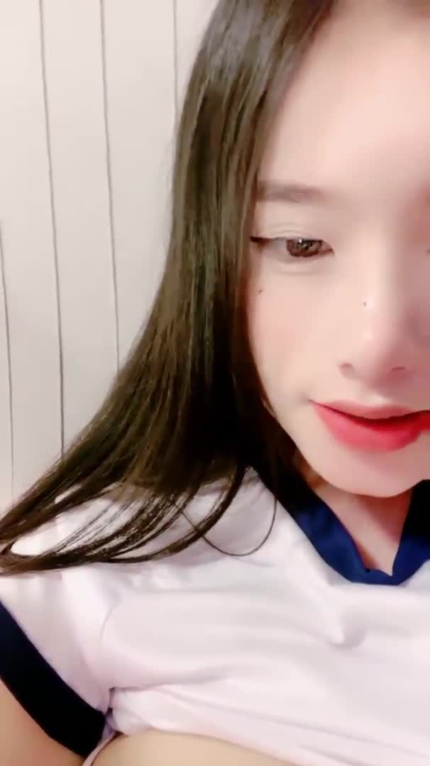 【#兔纯】高颜值白虎校花萝莉美少女！道具自慰 骚水泛滥~