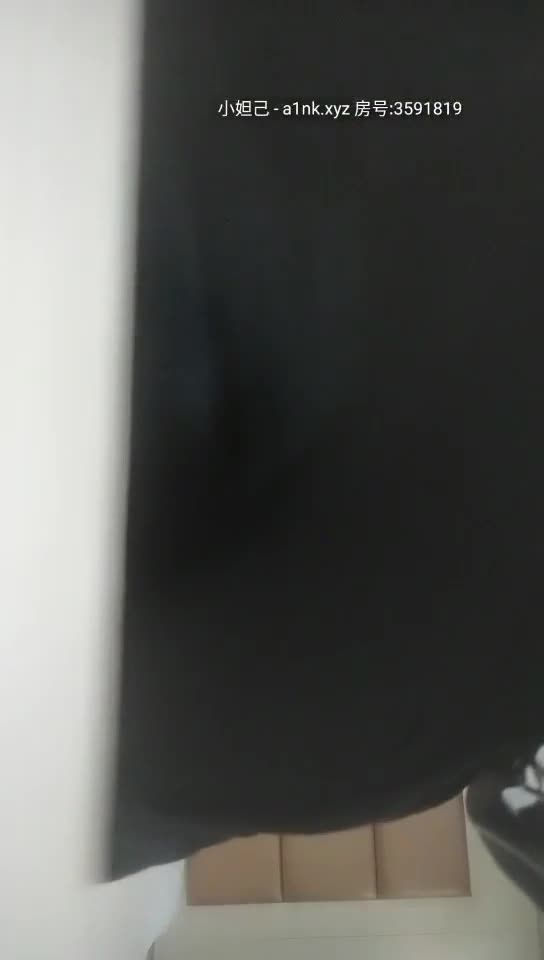 【渣男一号探花】ktv玩公主歌声伴着酒精大胸小姐姐一会儿被脱光后入啪啪乳浪波动真刺激标签： #探花